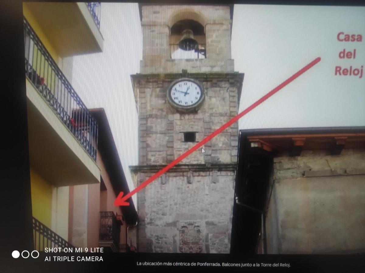 La Torre Del Reloj Apartment Ponferrada Luaran gambar