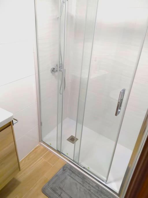 La Torre Del Reloj Apartment Ponferrada Luaran gambar