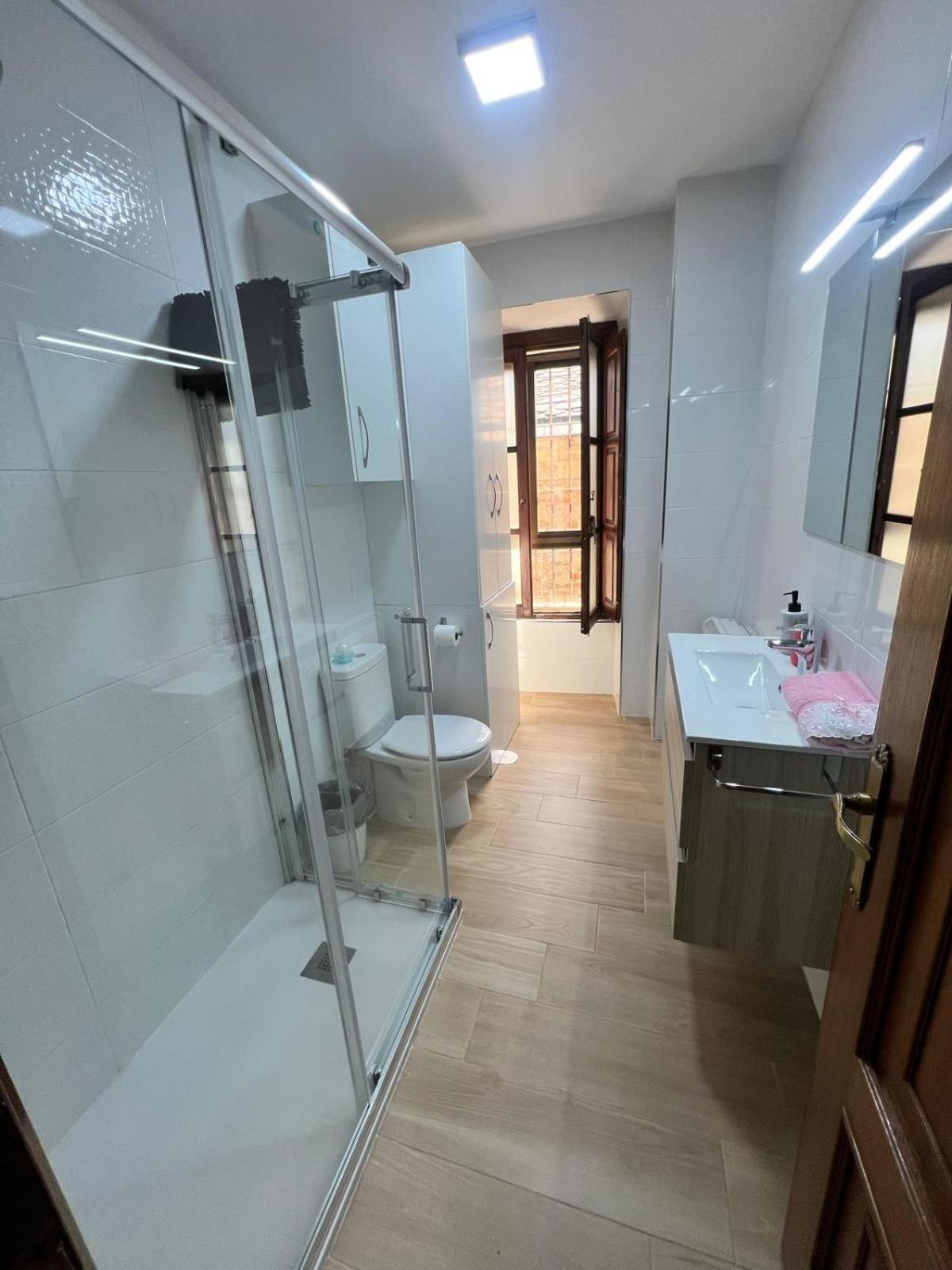 La Torre Del Reloj Apartment Ponferrada Luaran gambar