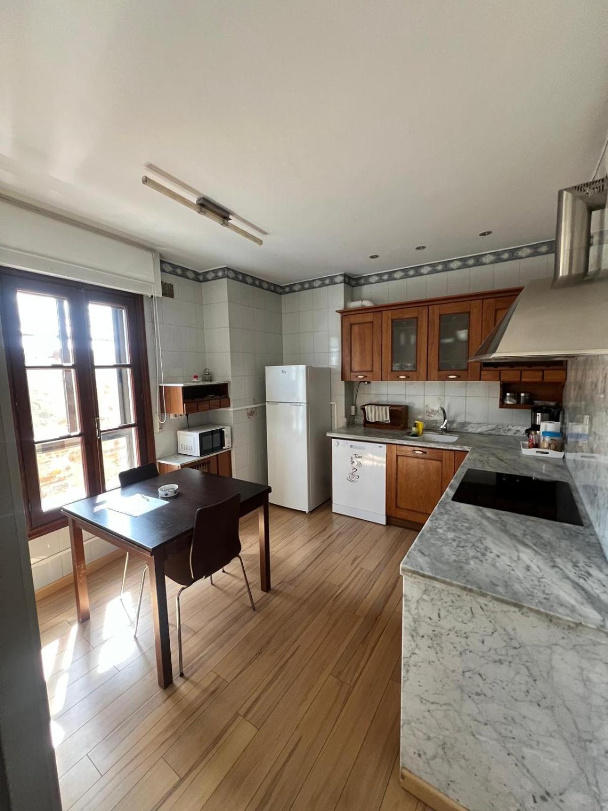 La Torre Del Reloj Apartment Ponferrada Luaran gambar